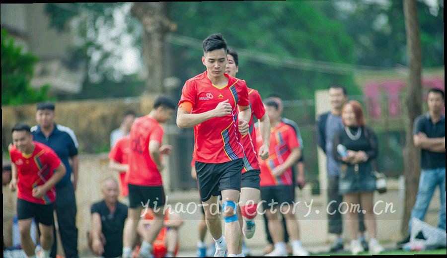 三种导出格式在分页、编码与批注三项上的差异对照示意图，无真实软件界面